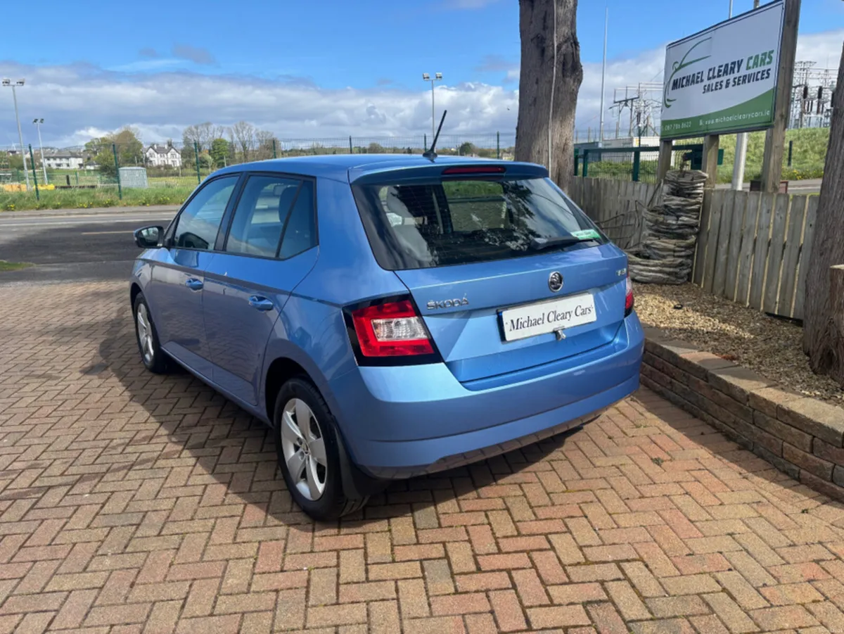 Skoda Fabia AMBITION 1.0 MPI 60HP 4DR - Image 4