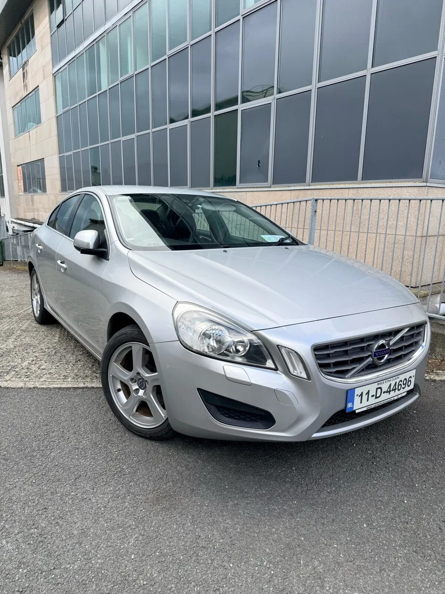 VOLVO S60 DRIVe - Image 1