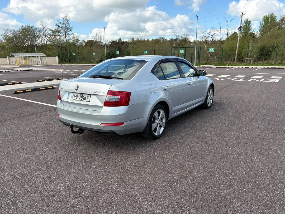 141 Skoda Octavia 1.6 diesel NCT and taxed - Image 3