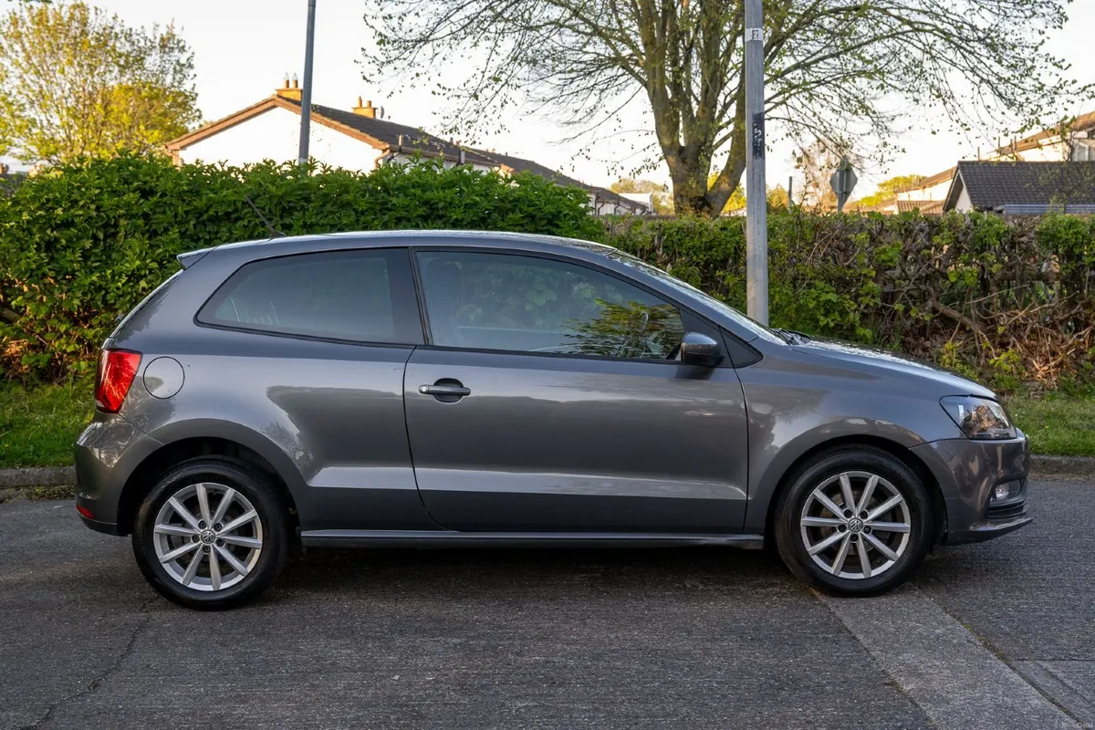 Volkswagen Polo 1.4 TDI Bluemotion 2016 - Image 3