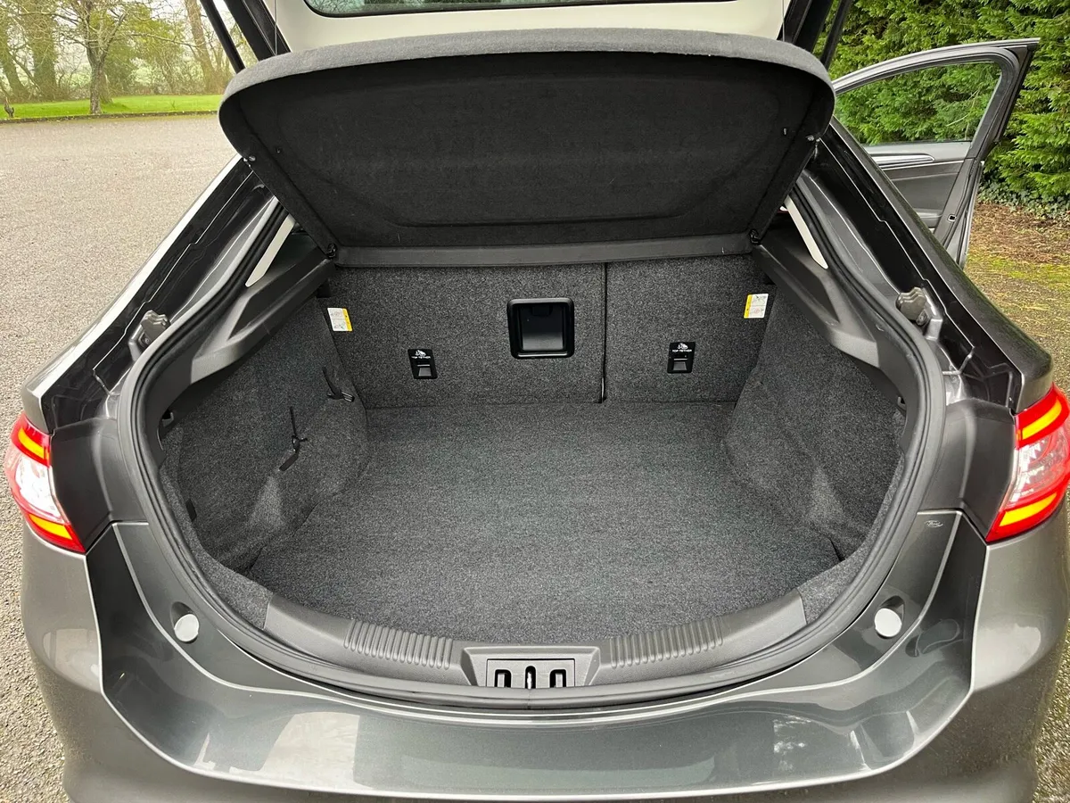 Ford Mondeo  ST Line , 180BHP , Diesel - Image 4