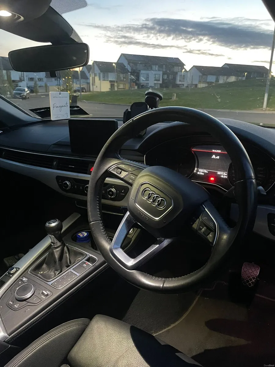 191 Audi A4 Limousine - Image 2