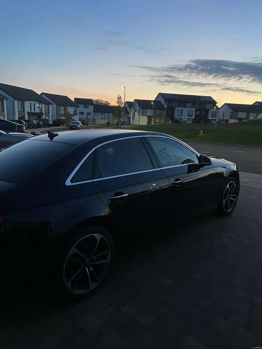 191 Audi A4 Limousine - Image 4