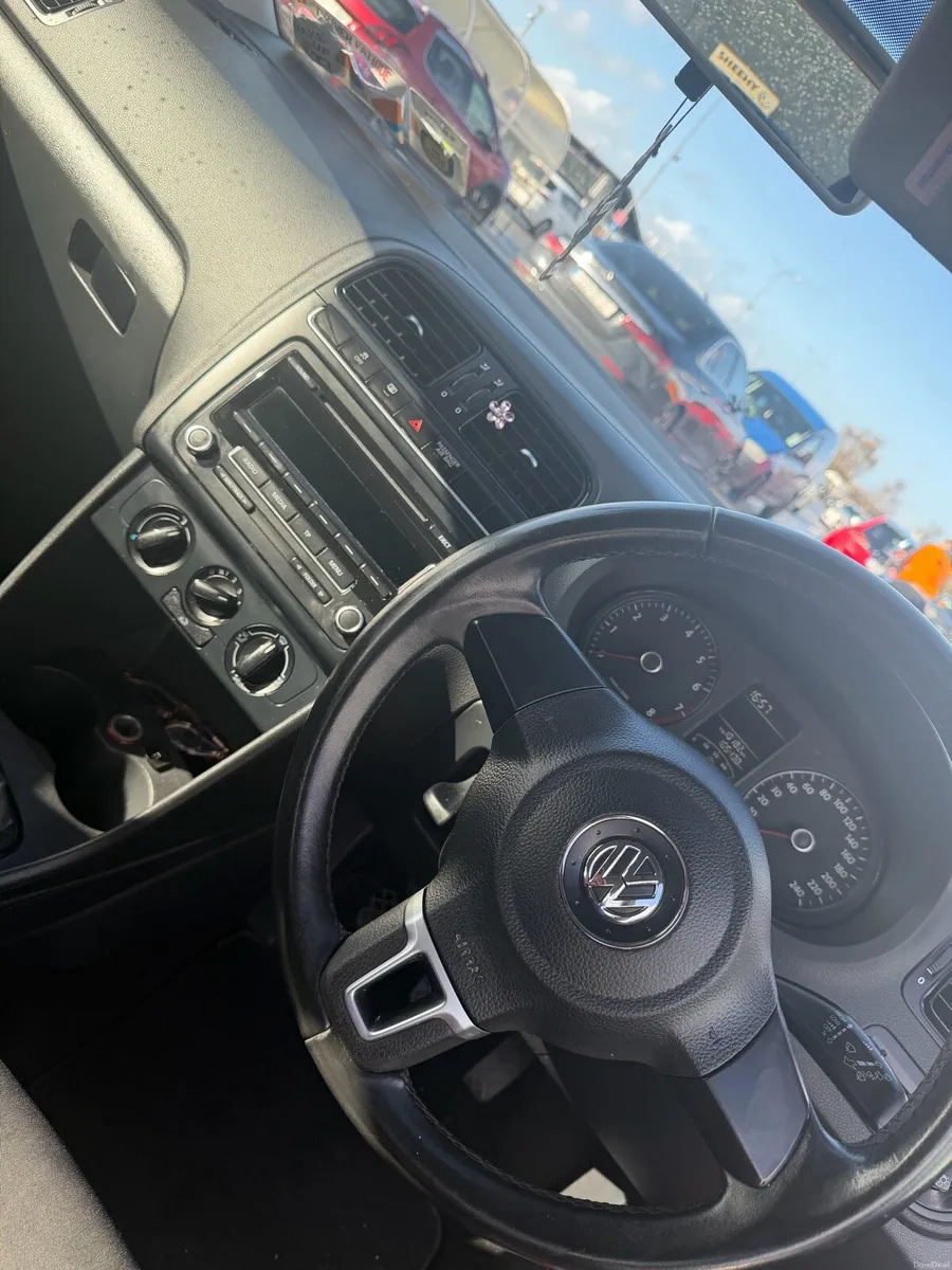 Volkswagen Polo - Image 4