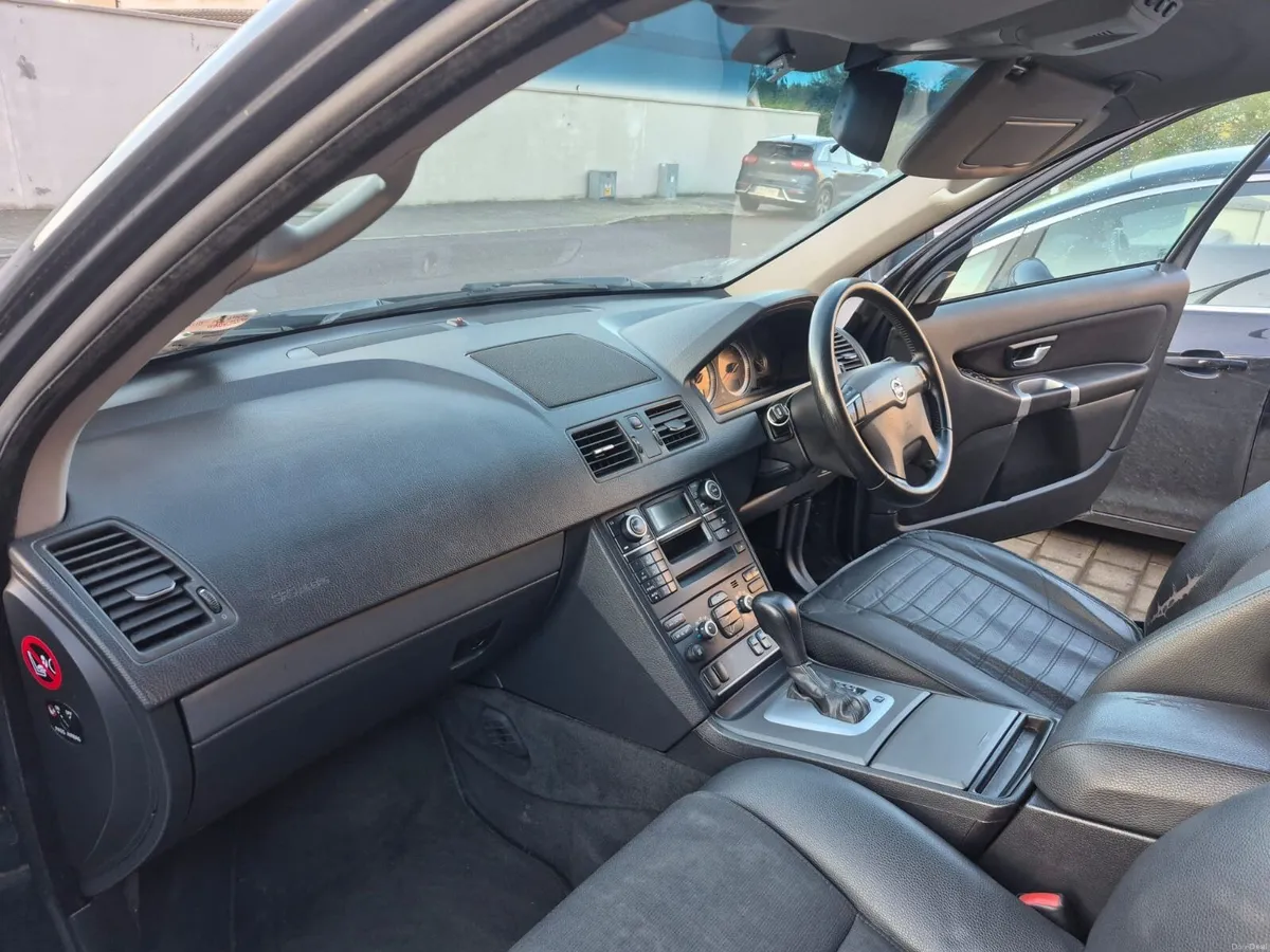 Volvo XC90 2011 - Image 4