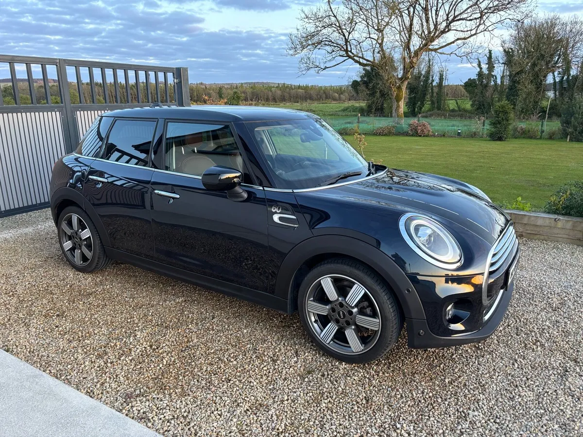 Mini Cooper D 60TH ANNIVERSARY EDITION - Image 2