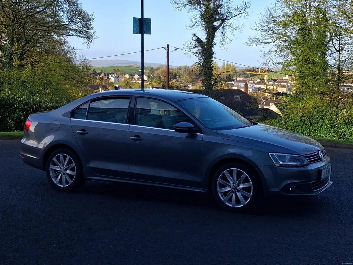 VW JETTA 11 1.6 TDI NCT +TAX MODEL HIGLINE - Image 2