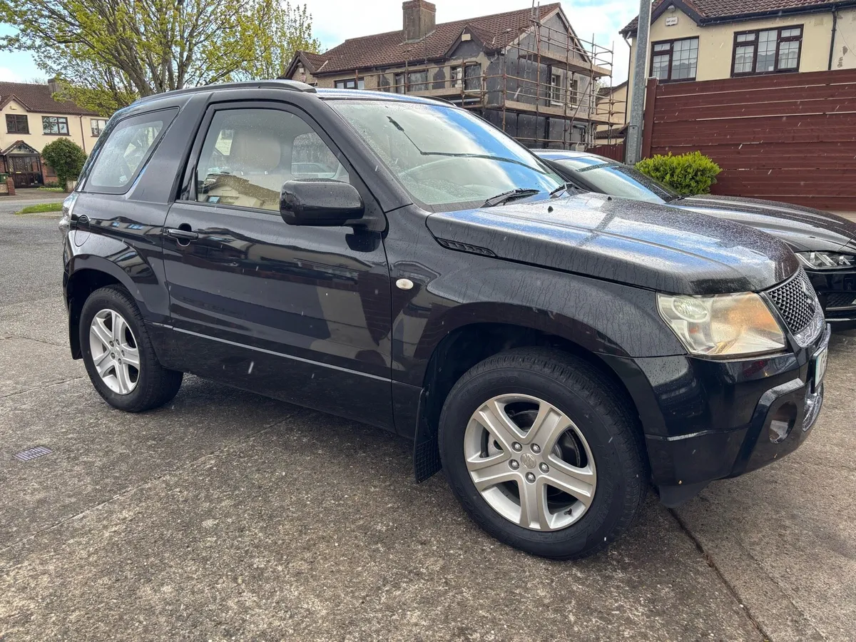 Suzuki Grand Vitara 4x4 VERY LOW MILEAGE - Image 1