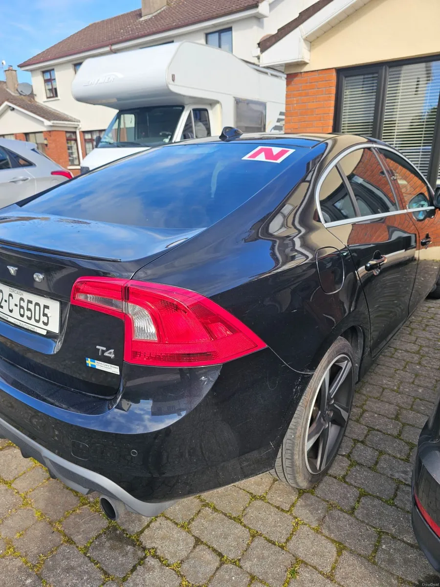 Volvo S60 2013 - Image 2
