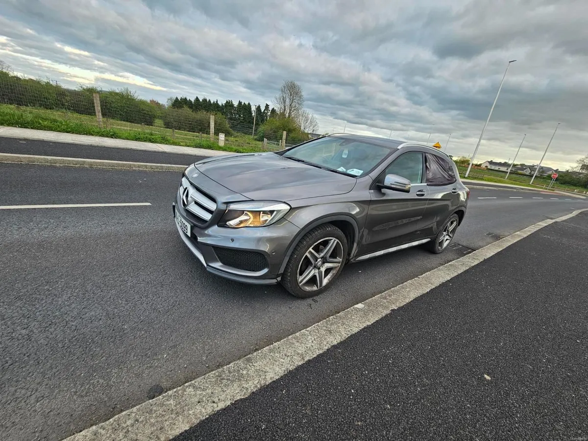 Mercedes-Benz GLA 2017 AMG LINE (Read Description) - Image 3