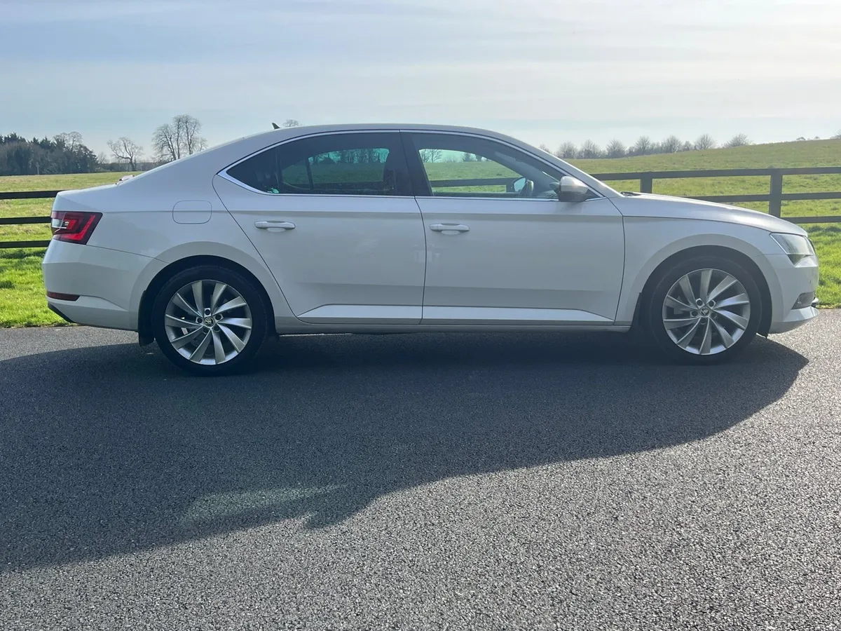 2019 SKODA SUPERB 2.0 TDI AUTO SEL EXEC - Image 2