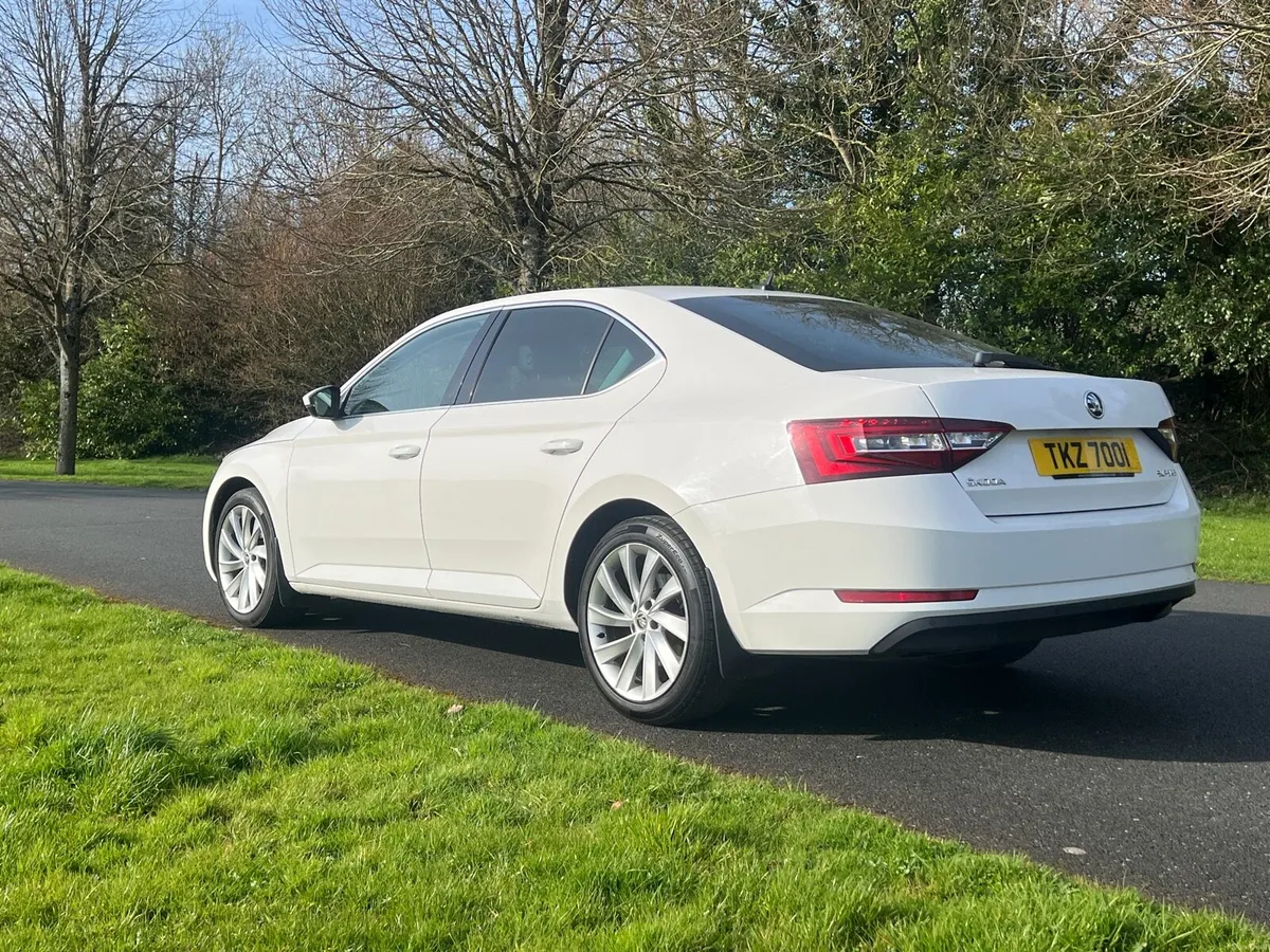 2019 SKODA SUPERB 2.0 TDI AUTO SEL EXEC - Image 4