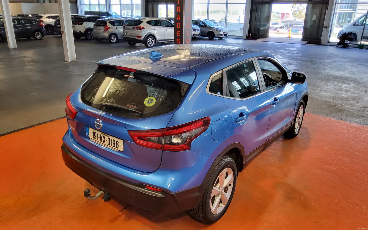 Nissan Qashqai 2019 - Image 3