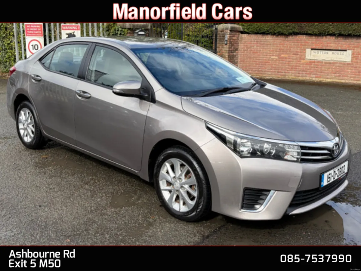2015 Toyota Corolla Aura 1.3 Petrol Saloon - Image 1