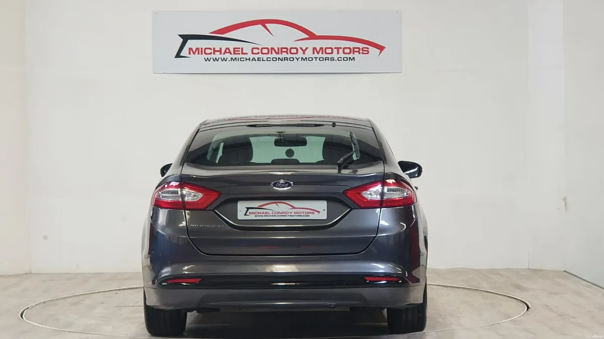 Ford Mondeo TITIANIUM - Image 4