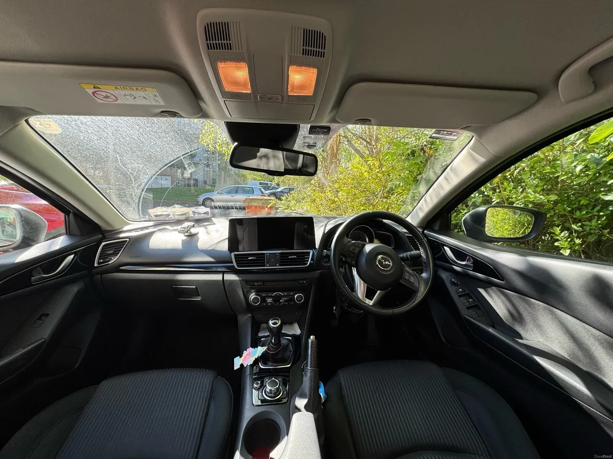 Mazda 2015 - Image 3