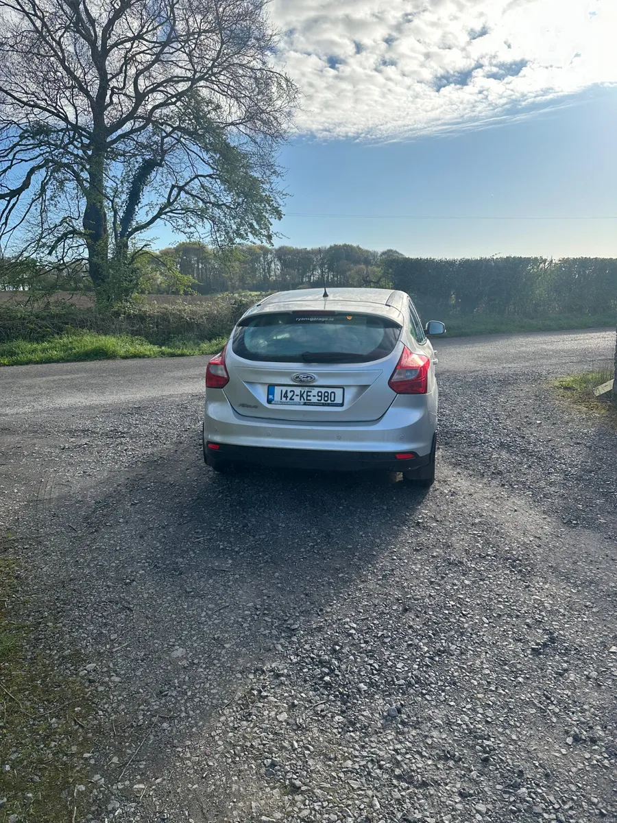 Ford Focus 2014 - Image 2