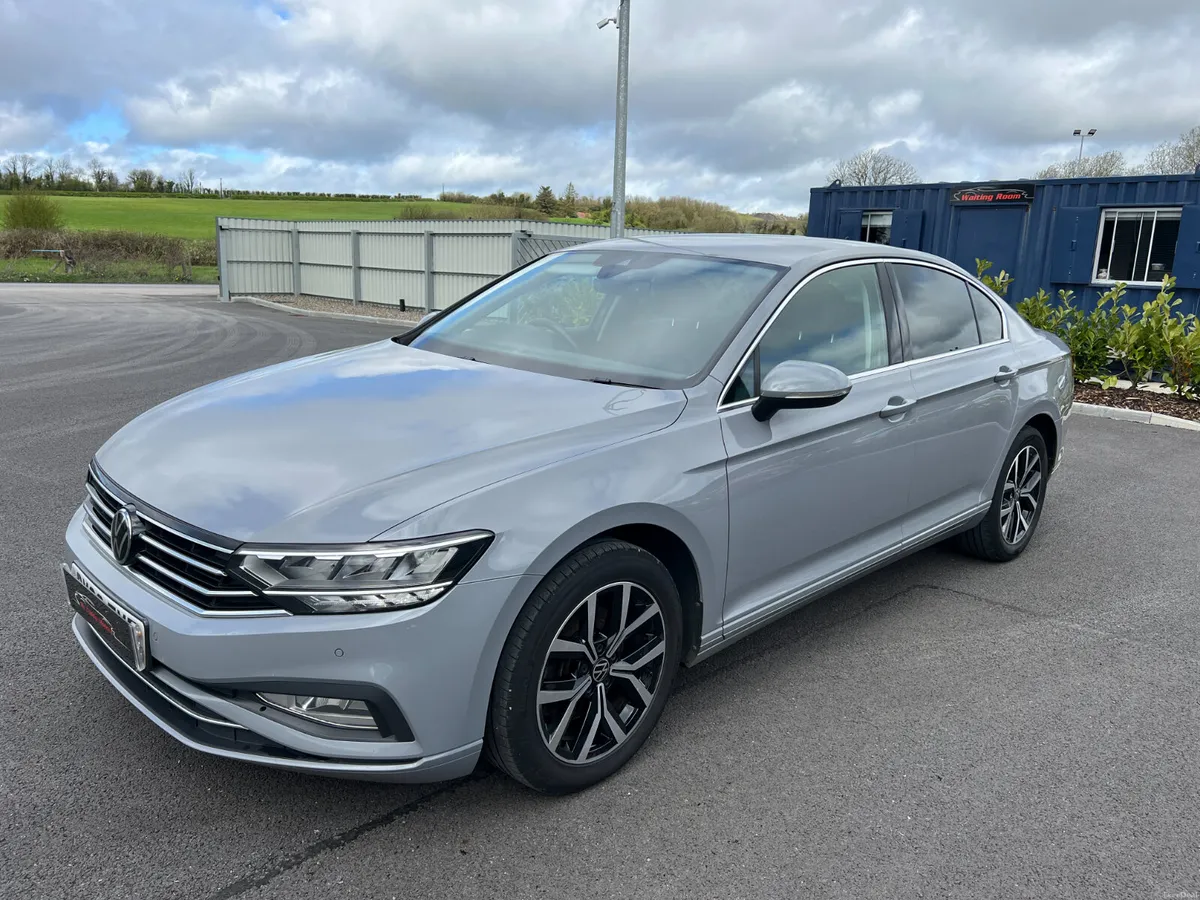 2022 Volkswagen Passat SEL 2.0 TDI - Automatic - Image 4