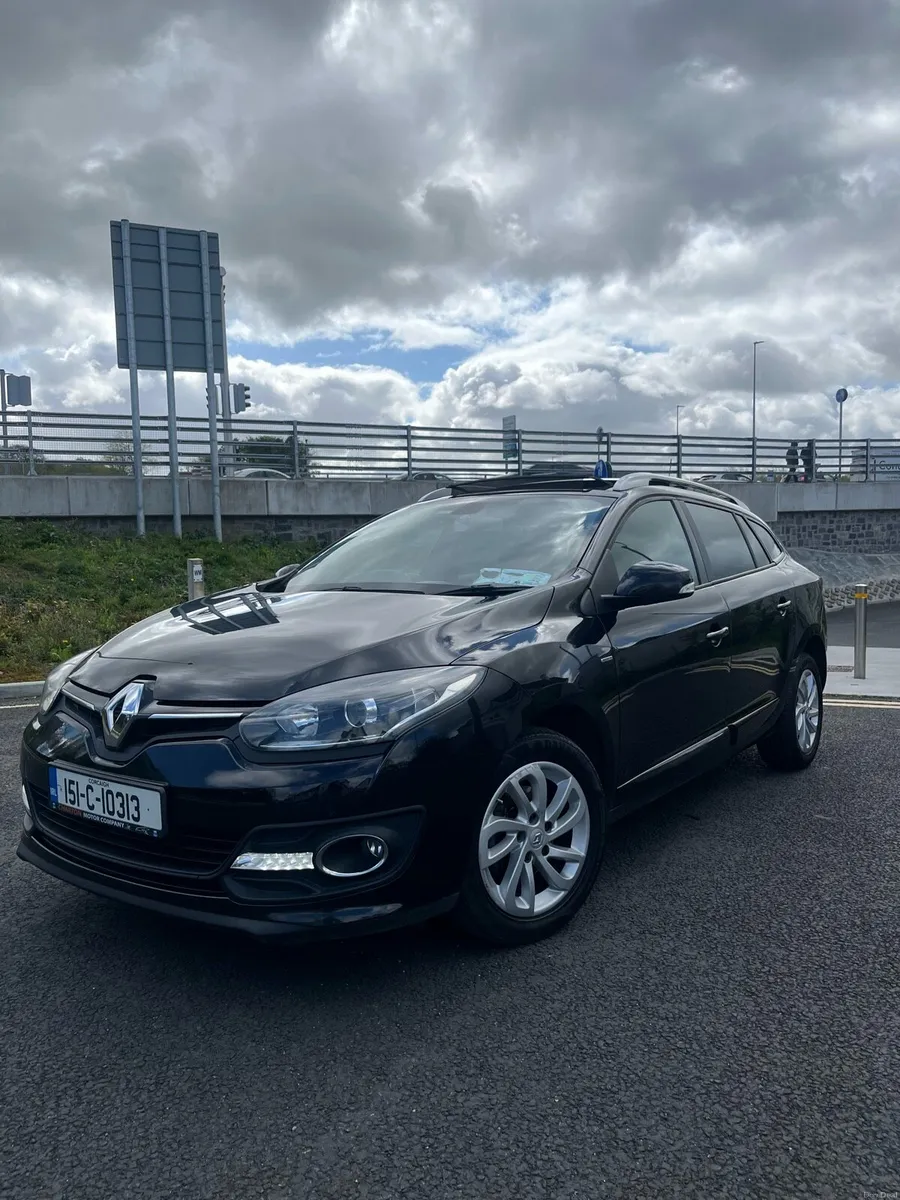 Renault Megane Estate - Image 1