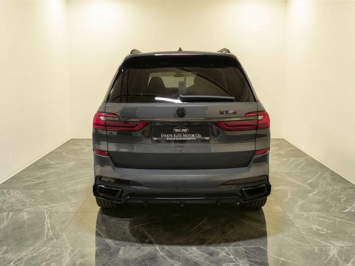 BMW X7 M50I - Image 3