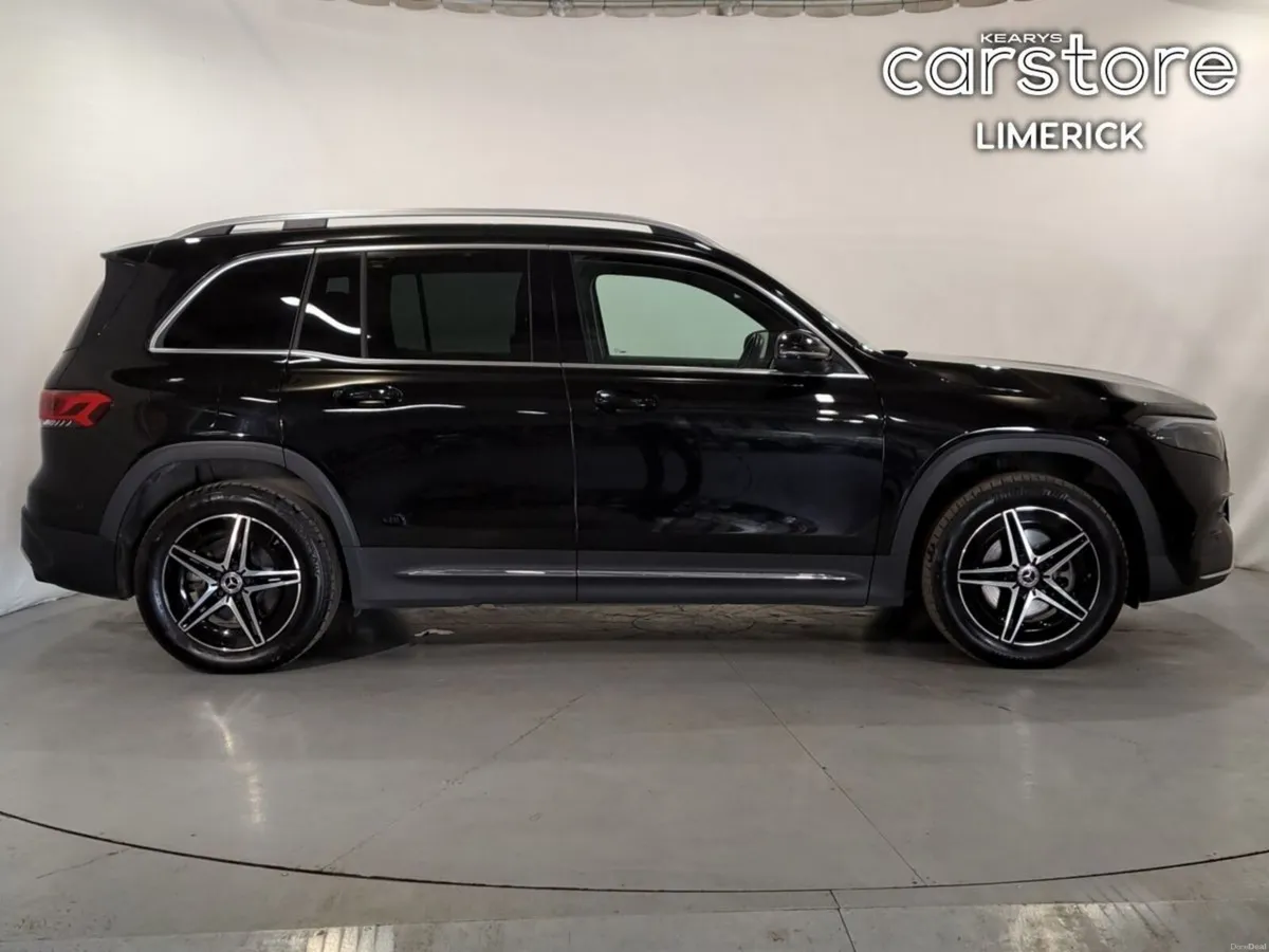 Mercedes-Benz 300 Eqb 300 Amg Line 4Matic  AMG Lin - Image 2