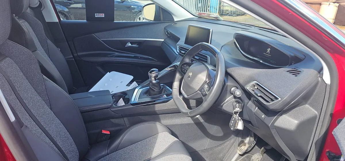 Peugeot 3008 2017 - Image 4