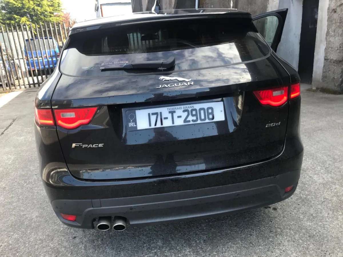Jaguar F-Pace 2.0 D RWD SE PURE 5DR - Image 4