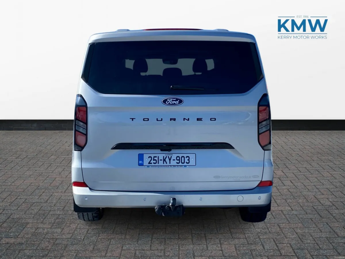 Ford Tourneo Custom H1 320L2 TITANIUM 2.0TD136 S6. - Image 4