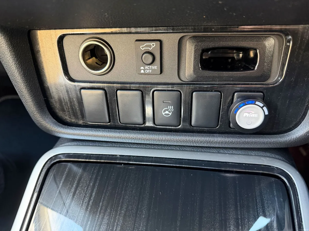 2015 Mitsubishi Outlander PHEV Gx4h LPG Converted - Image 3