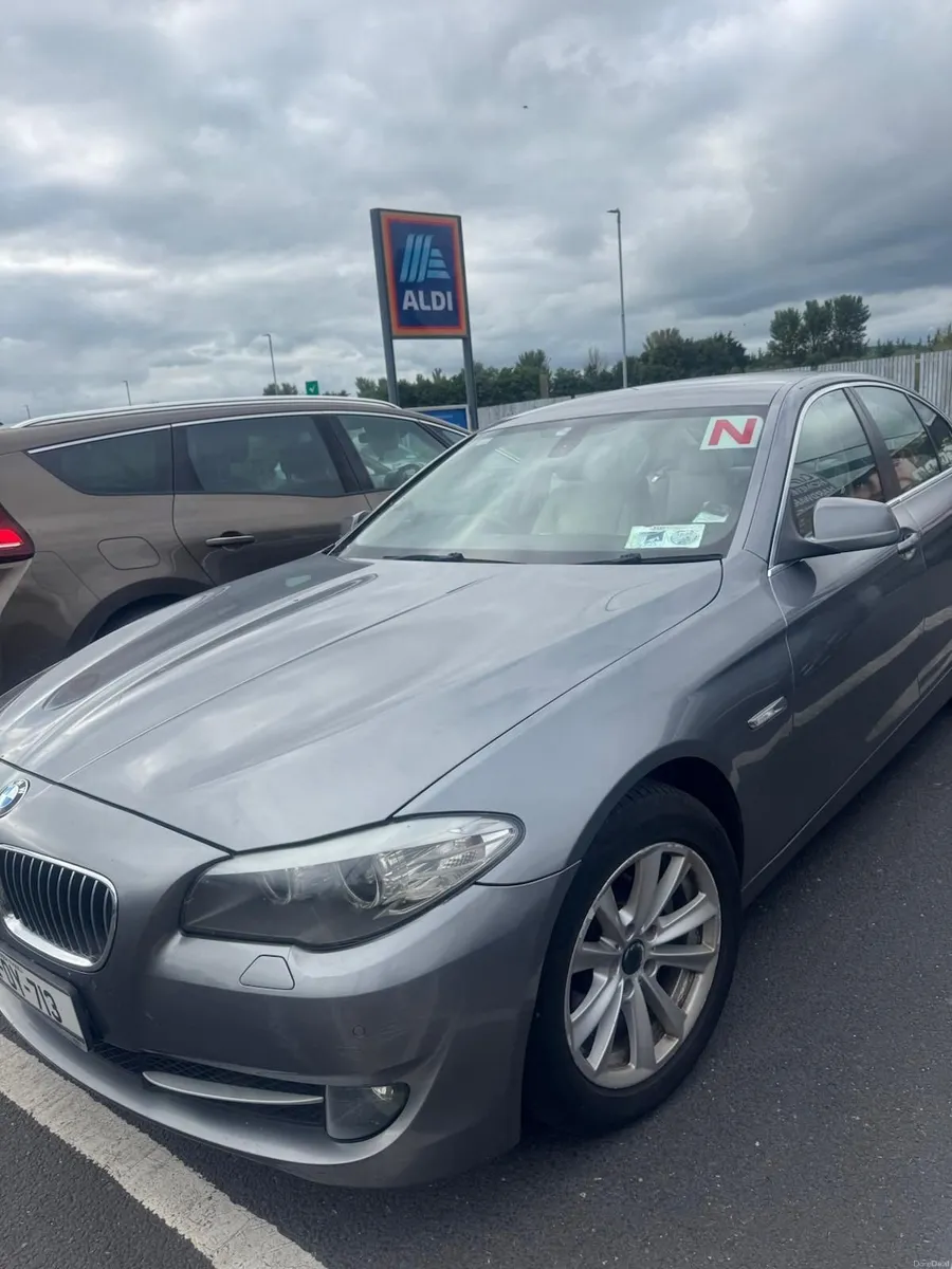 BMW 5-Series 2012 - Image 2