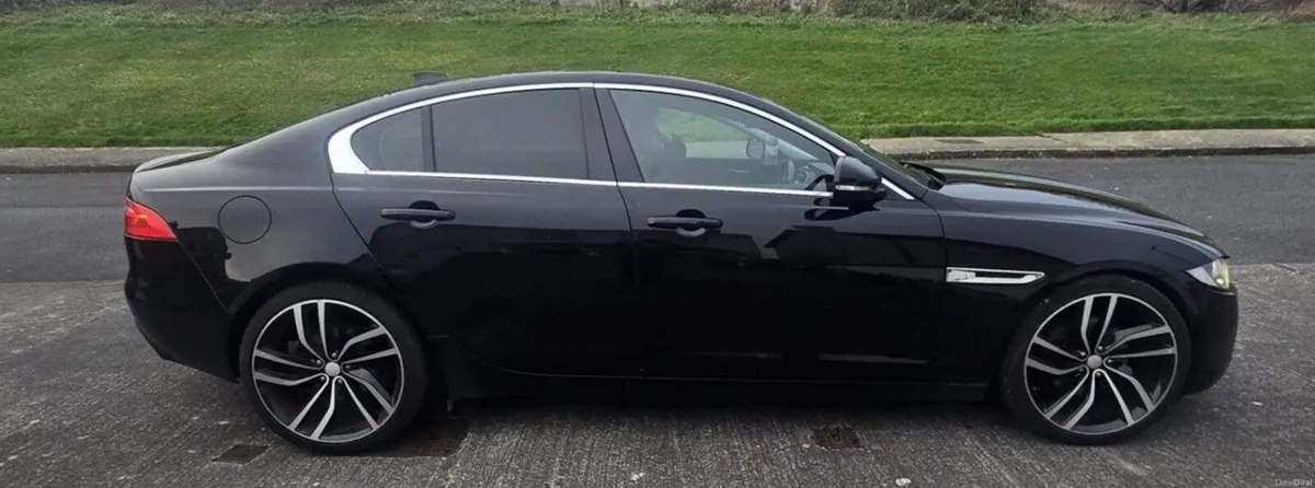 Jaguar XE 2017 - Image 1