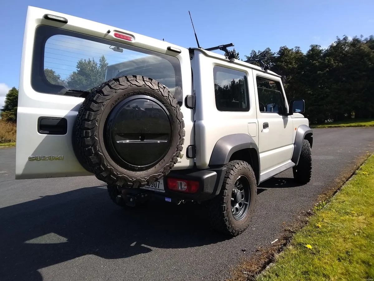 Suzuki Jimny 2024 - Image 3