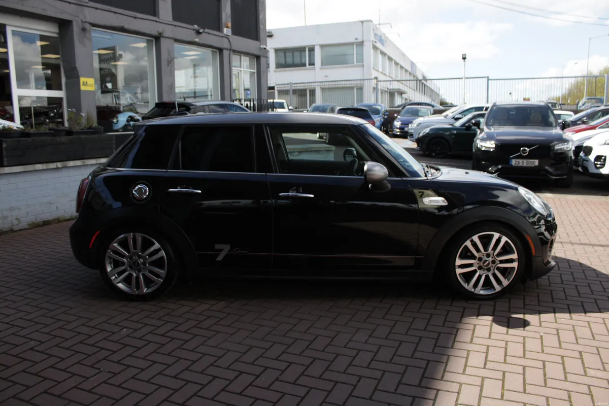 2016 MINI COOPER D 7 AUTO 5DR - Image 3