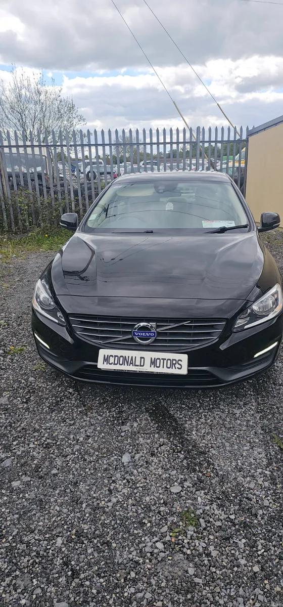 Volvo S60 2014 - Image 1