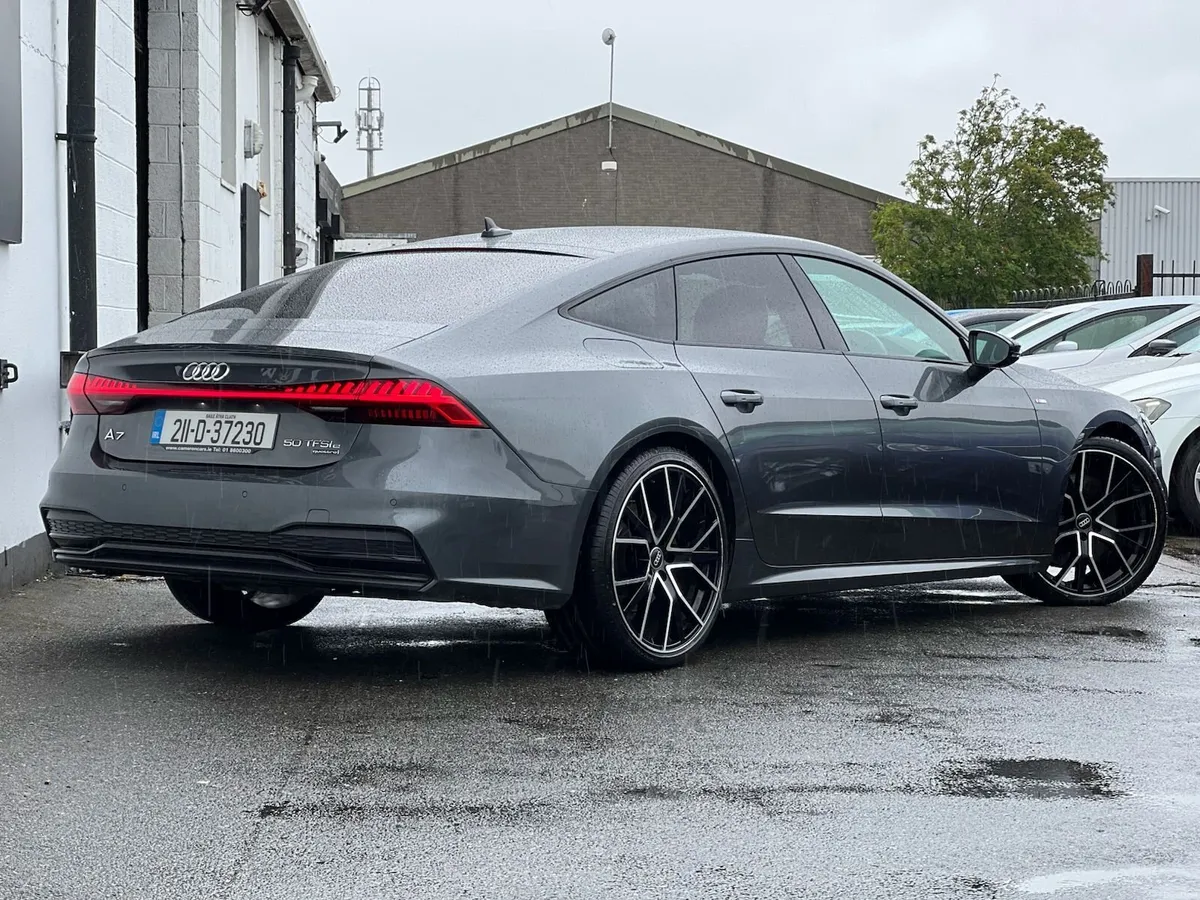 Audi A7 2021 - Image 2