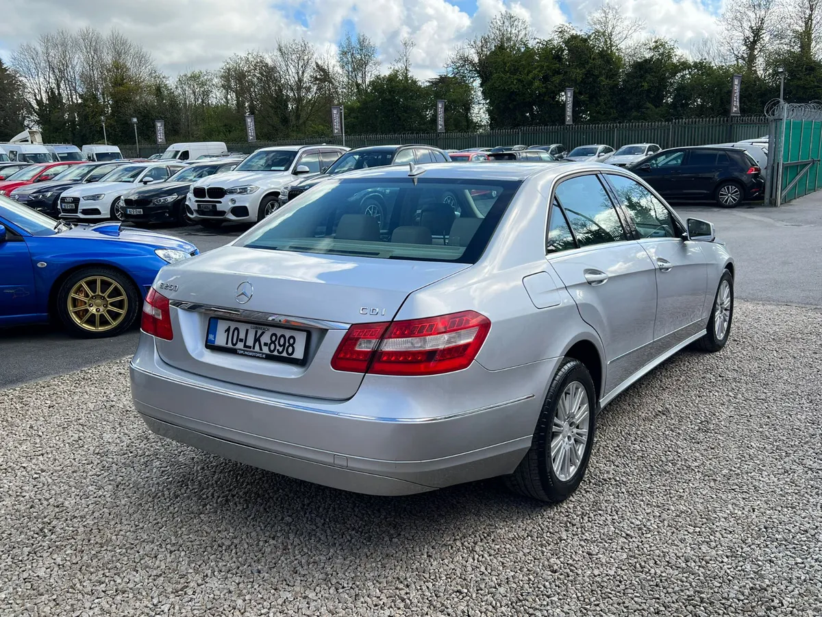 ///STUNNING E CLASS//AUTO//NEW NCT//SERVICED// - Image 6