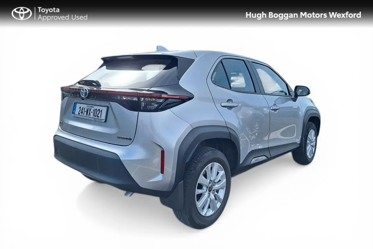 Toyota Yaris Cross LUNA HYBRID, NICE LOW MILEAGE!! - Image 2