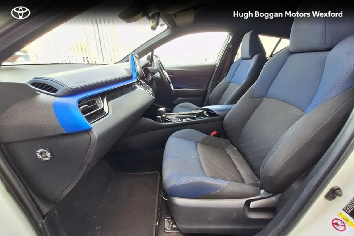Toyota C-HR HYBRID LUNA SPORT IRISH CAR FULL SERVI - Image 6