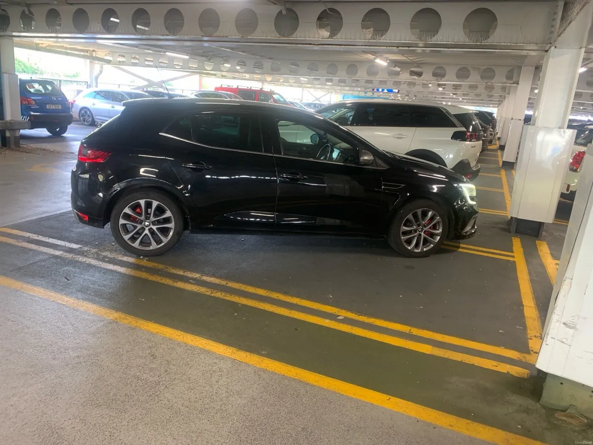 mint gt line new shape megane low miles - Image 1
