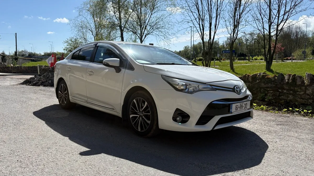 Toyota Avensis 2.0 Diesel Sol - Image 1