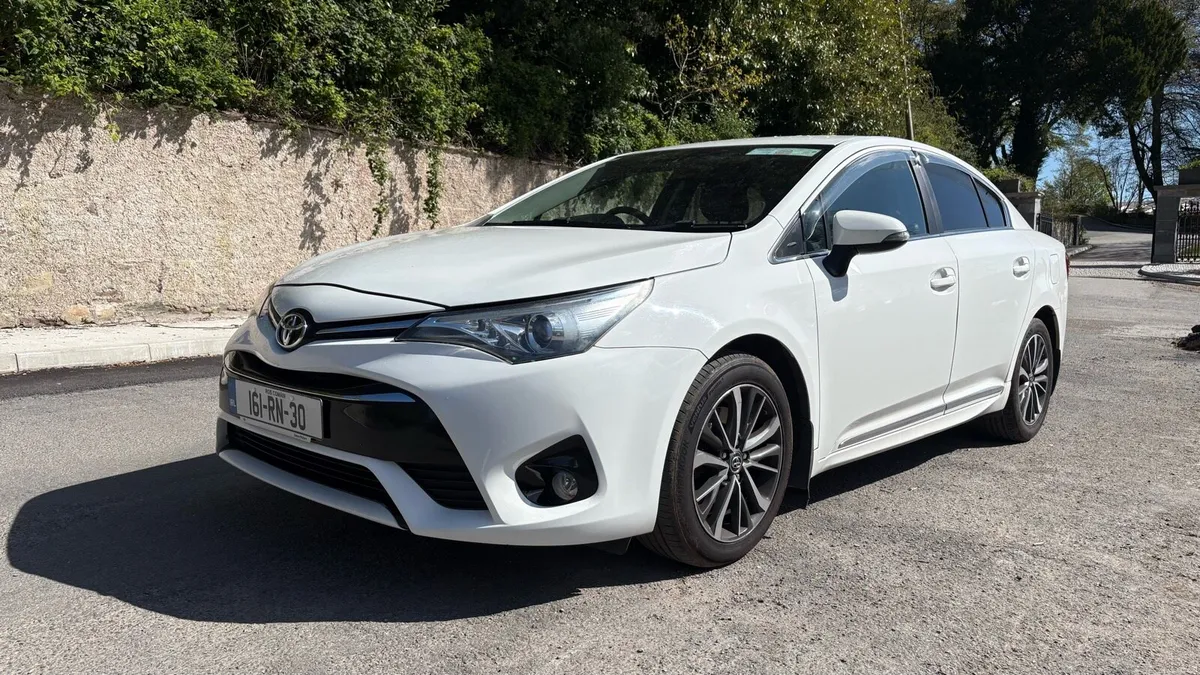 Toyota Avensis 2.0 Diesel Sol - Image 2