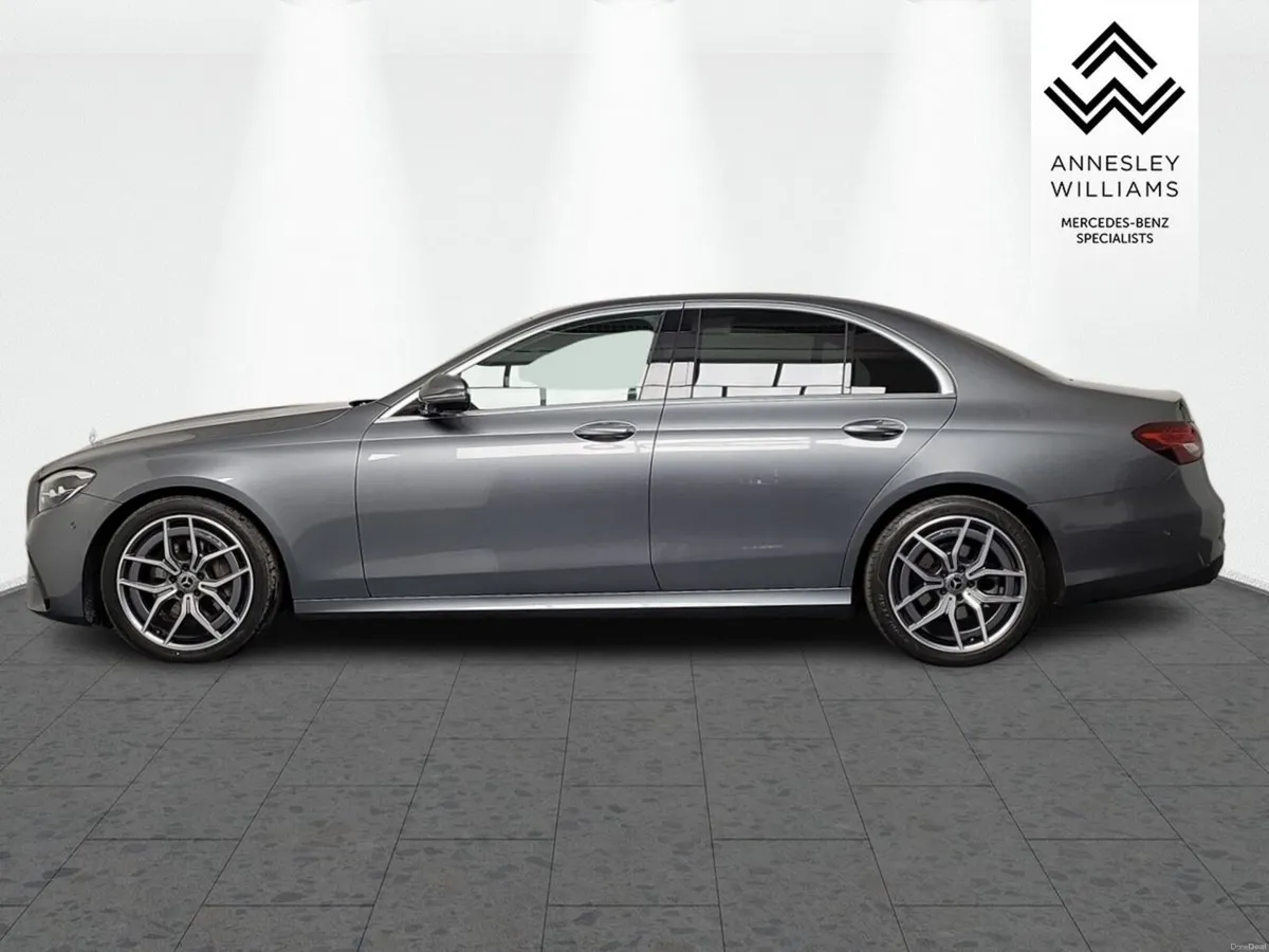 Mercedes-Benz E-Class E220d  AMG Line Premium - Image 5