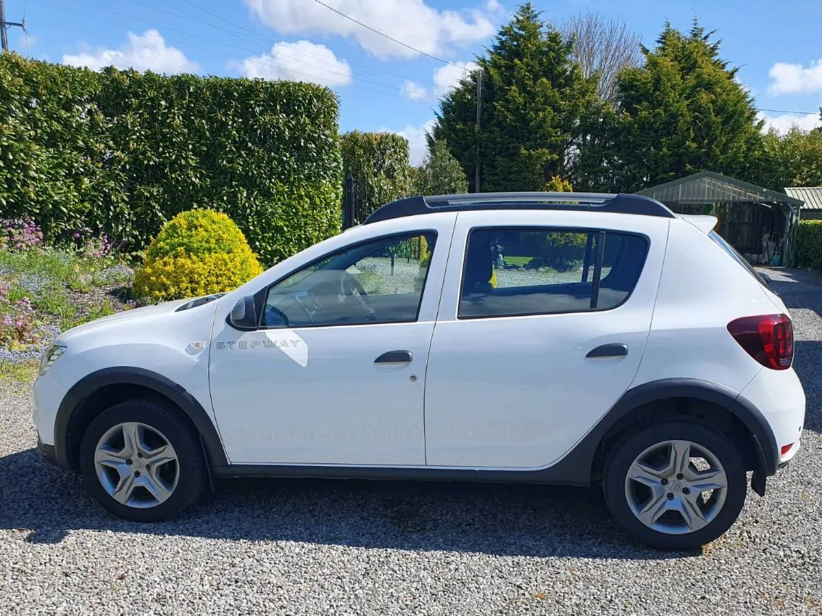 Dacia Stepway Signature, Only 50000 km - Image 3