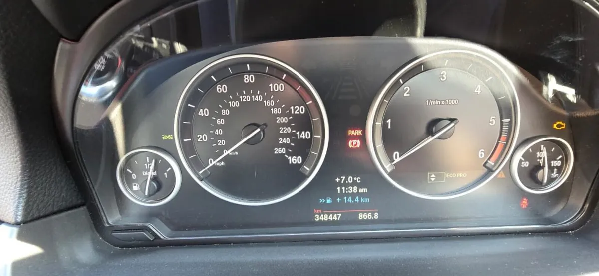 BMW 5-Series 2012 - Image 4