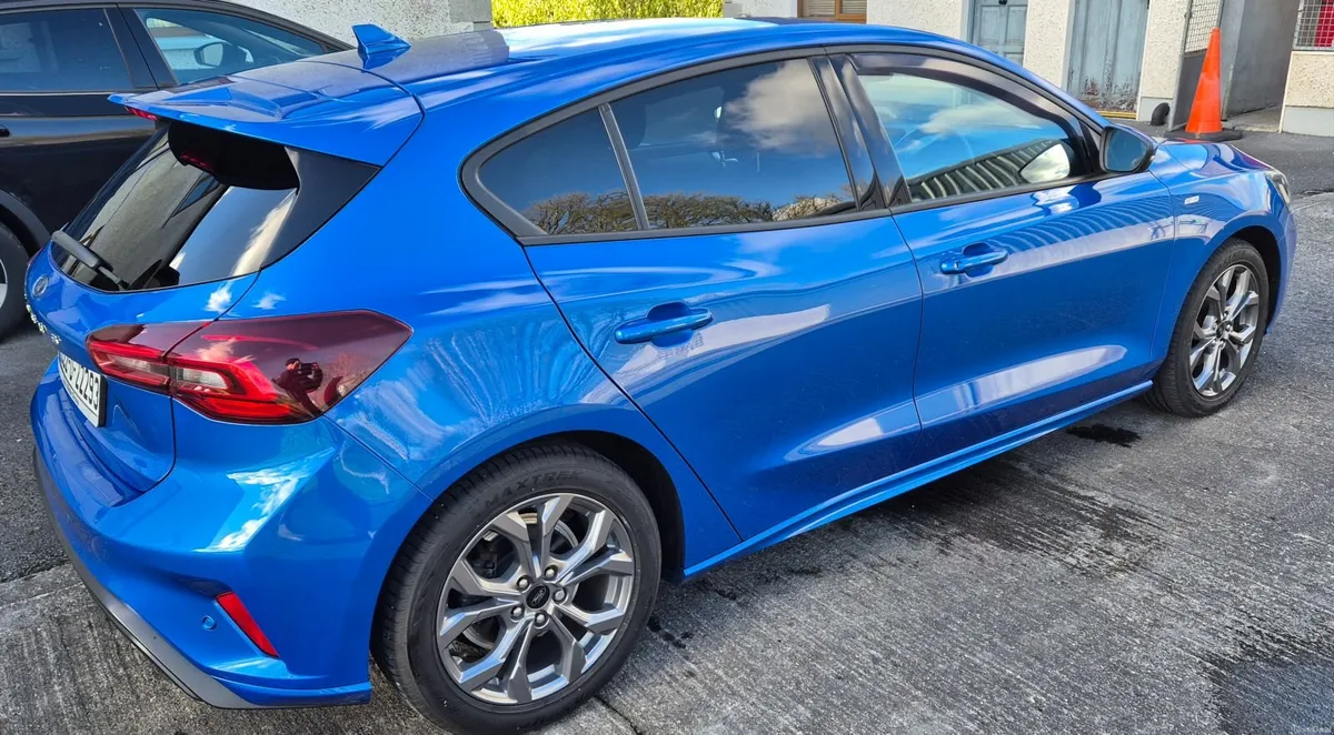 Ford Focus 2022 STLine 1.0 - Image 3