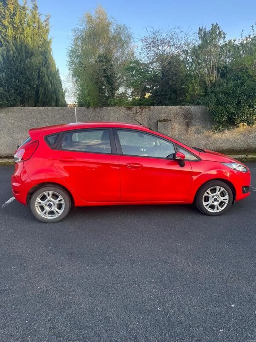 2013 Ford Fiesta - Image 2