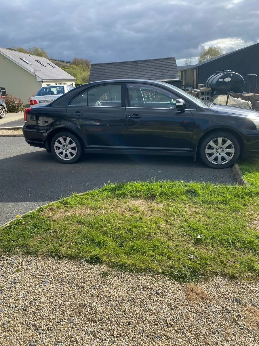 Toyota avensis for sale - Image 2