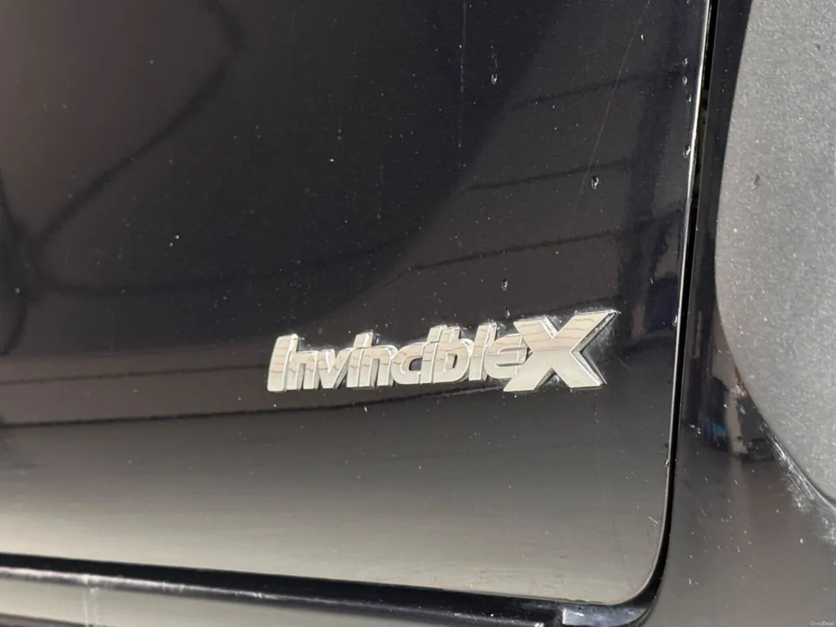 Toyota Hilux INVINCIBLE X 4WD D-4D DCB #27 - Image 4