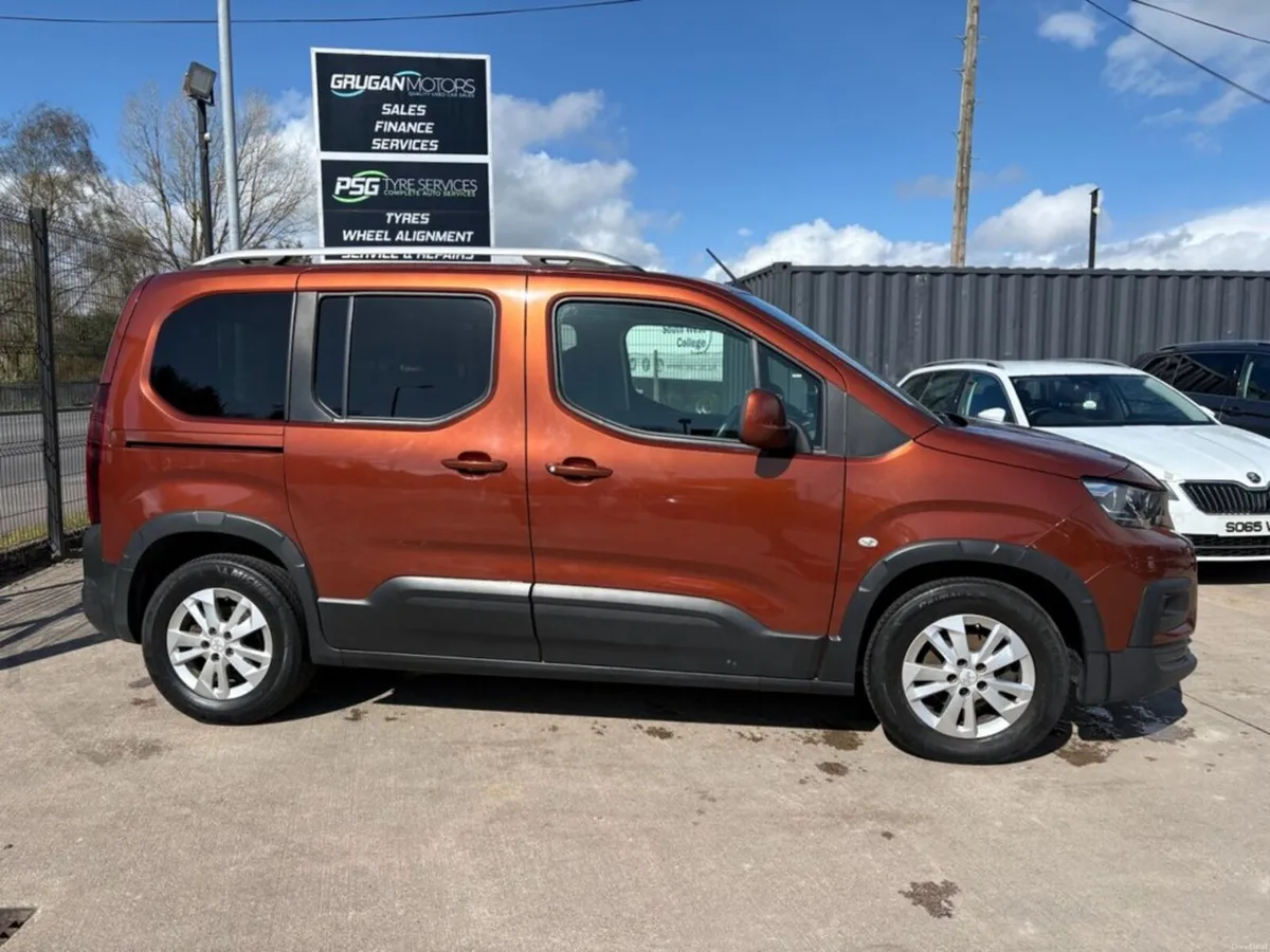 2019 Peugeot Rifter - Image 2