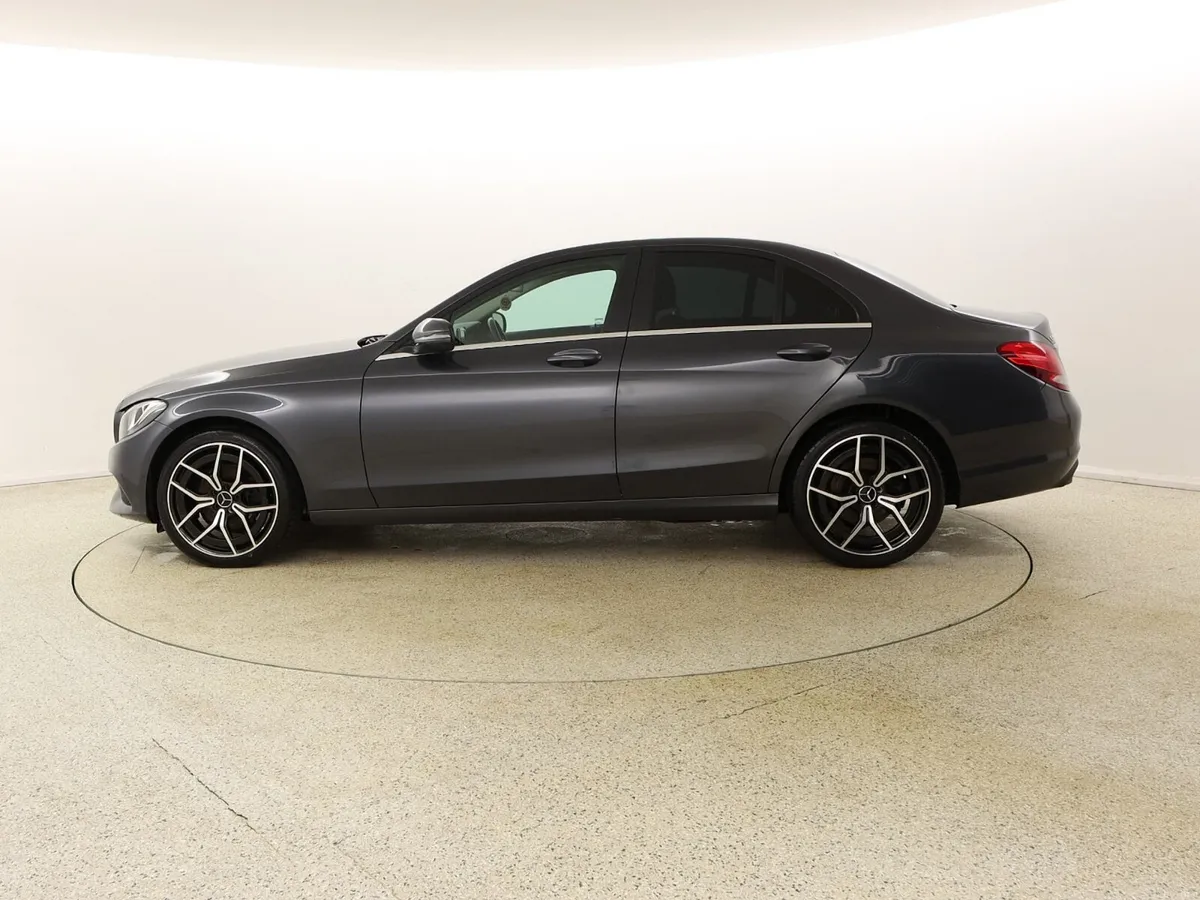 2016 Mercedes-Benz C-Class 2.1 C220D SE Executive - Image 4